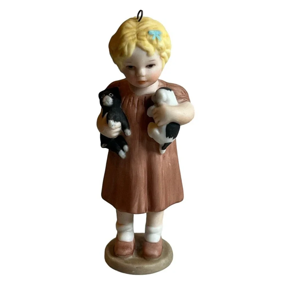 VTG Balliol “Friendly Enemies” Porcelain Figurine Girl with Black & White Cats